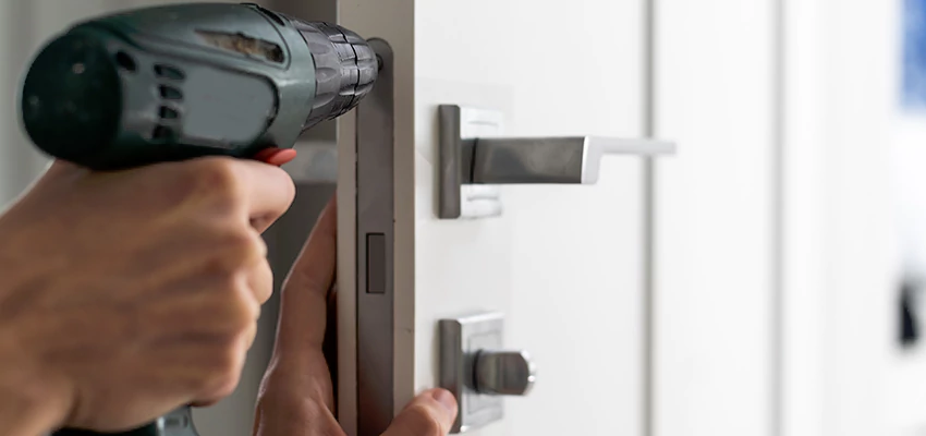 Locksmith For Lock Replacement Near Me in Pinellas Park, FL