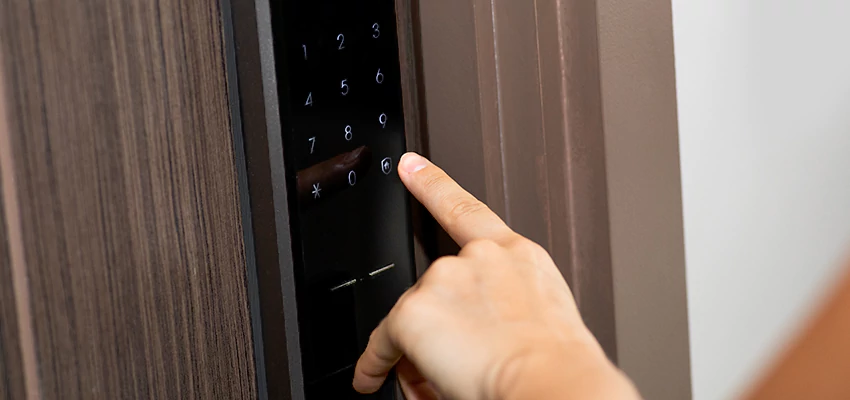 Smart Electric Locks Replacement Services in Pinellas Park, FL