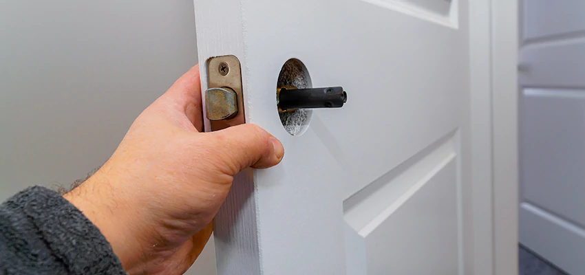 Nighttime Locksmith For Lock Repair in Pinellas Park, FL