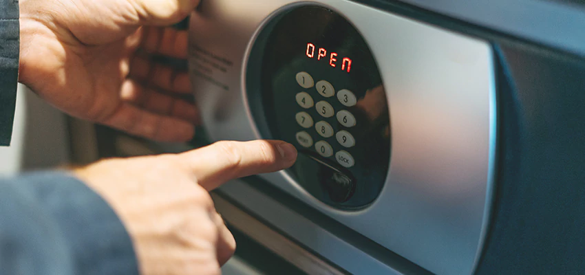 Cash Safe Openers in Pinellas Park, Florida