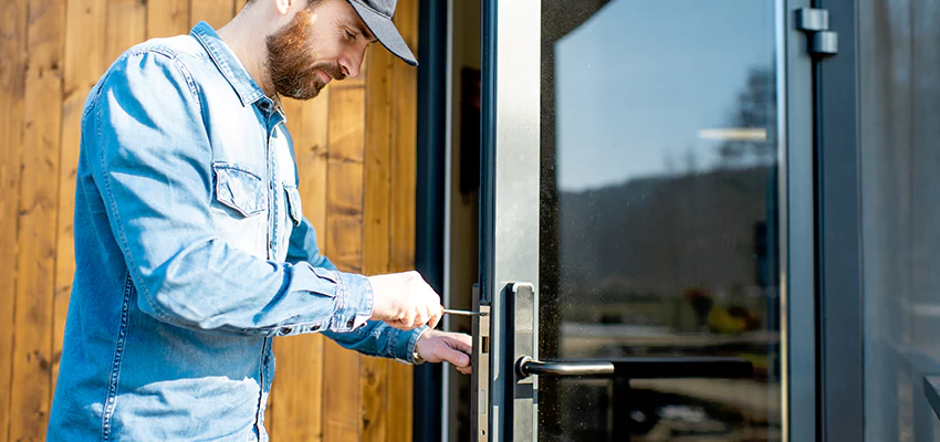 Frameless Glass Storefront Door Locks Replacement in Pinellas Park, FL