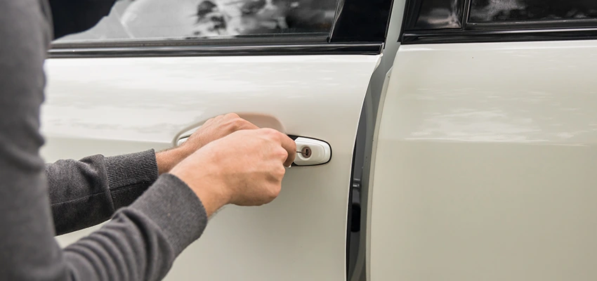 Unlock Car Door Service in Pinellas Park, FL